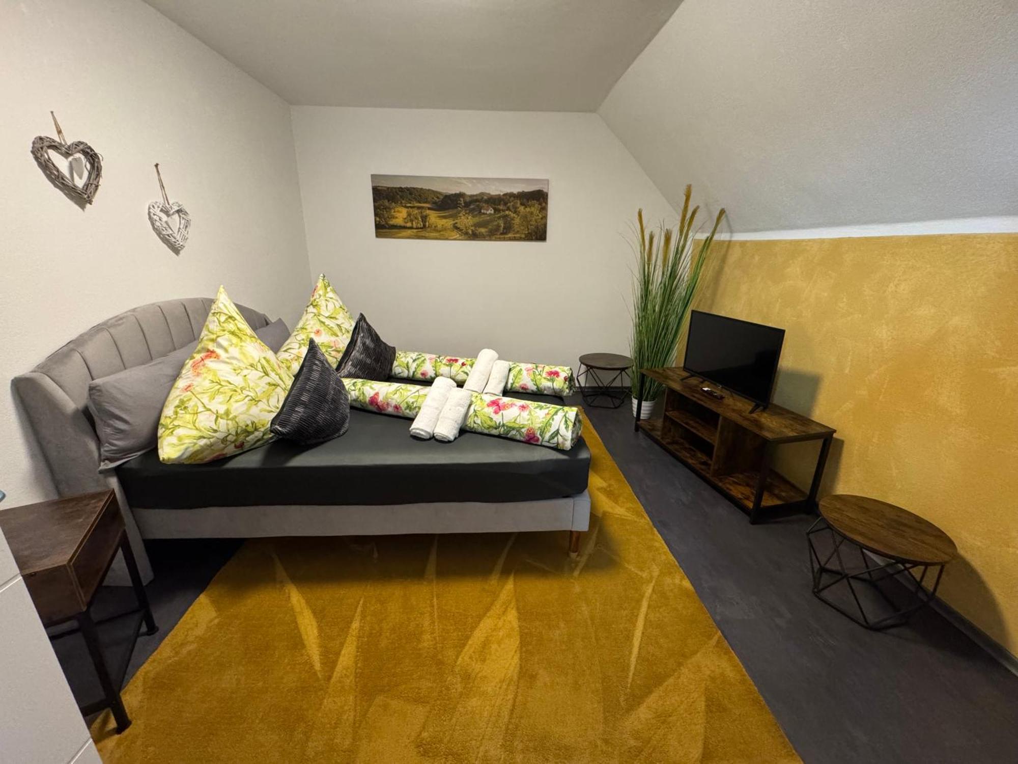 Ada&Cris Apartament Klotten Esterno foto